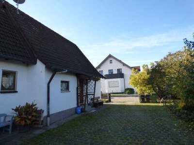 Einfamilienhaus in Heimstätte 10, 92521 Schwarzenfeld - Bild 2