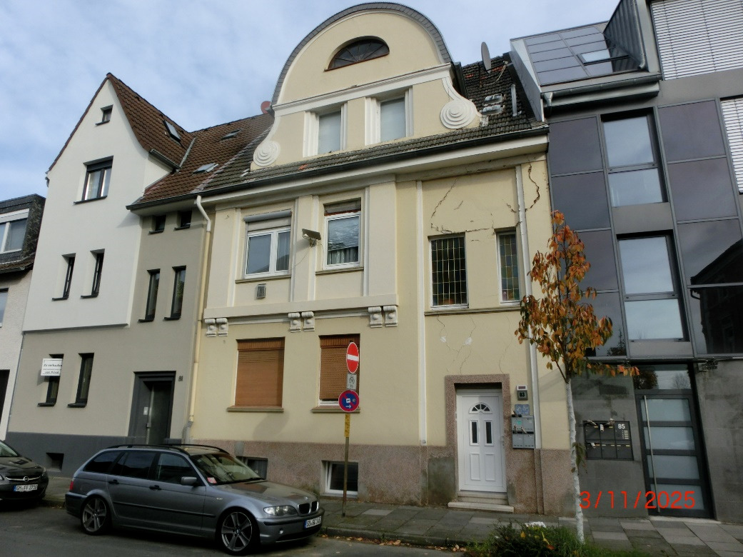 Mehrfamilienhaus in Siegburg - Bild 1