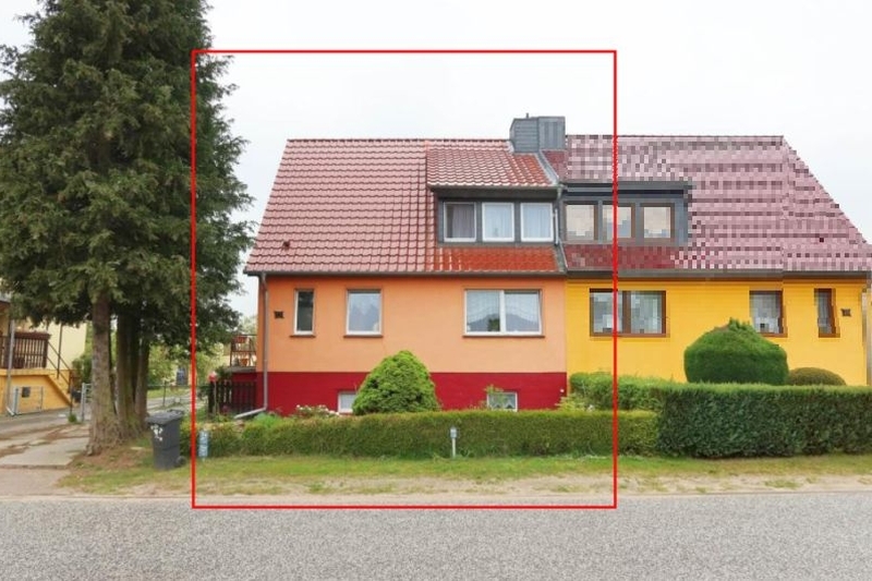 Doppelhaushälfte mit Nebengebäude in Lassan - Bild 4