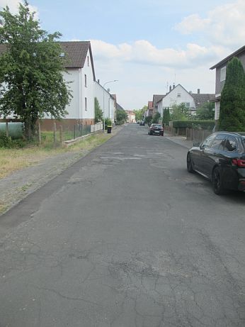 Einfamilienhaus in Neue Straße 18, 35279 Neustadt, Momberg - Bild 2