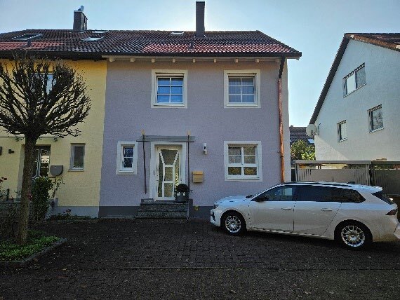 Doppelhaushälfte, Garage, Kfz-Stellplatz in Königsbrunn - Bild 2