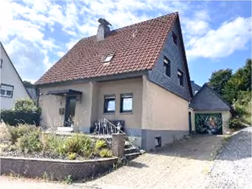 Einfamilienhaus, mit Einliegerwohnung und Pkw-Garage in Wermelskirchen - Bild 1