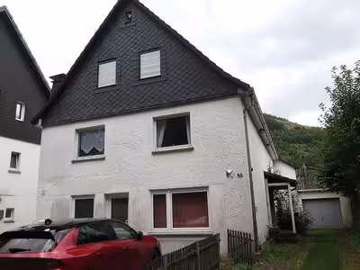 Mehrfamilienhaus (Wohnungseigentum) in Lindenallee 48, 50, 58840 Plettenberg, Pasel - Bild 1