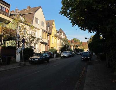 Mehrfamilienhaus in Artusstraße 42, 40470 Düsseldorf, Rath - Bild 2