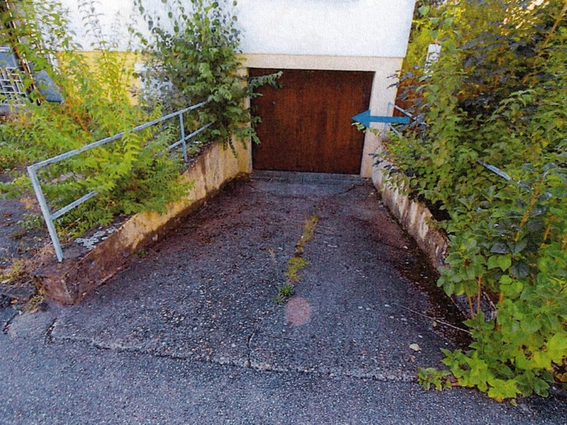 Zwei Wohnungen und eine Garage in einem Dreifamilienhaus in Gerlingen - Bild 2