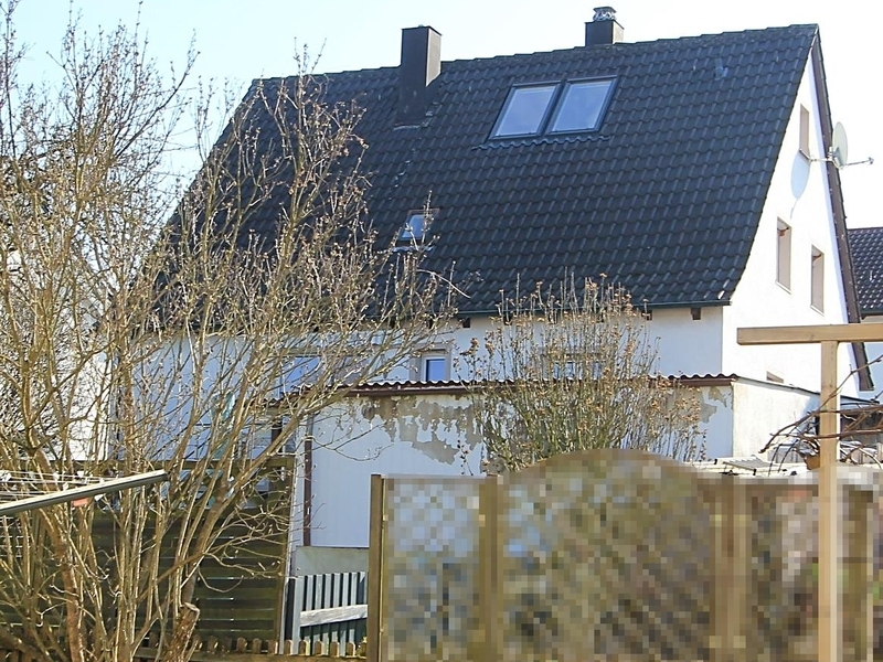 Einfamilienhaus mit Garage/Geräteraum in Rechberghausen - Bild 3