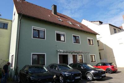 Wohn- und Geschäftshaus und unbebautes Baugrundstück in Würzburger Straße 16, 97228 Rottendorf - Bild 2