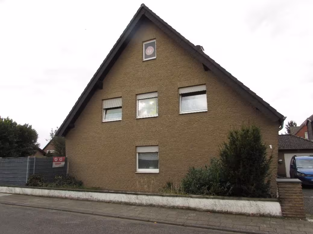 Zweifamilienhaus, Garage in Bergheim - Bild 2