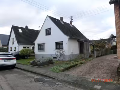 Einfamilienhaus in Schopenhauerstraße 30, 53842 Troisdorf, Oberlar - Bild 1