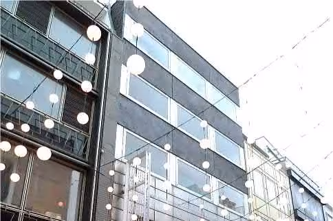 Wohn-/Geschäftshaus in Köln - Bild 1