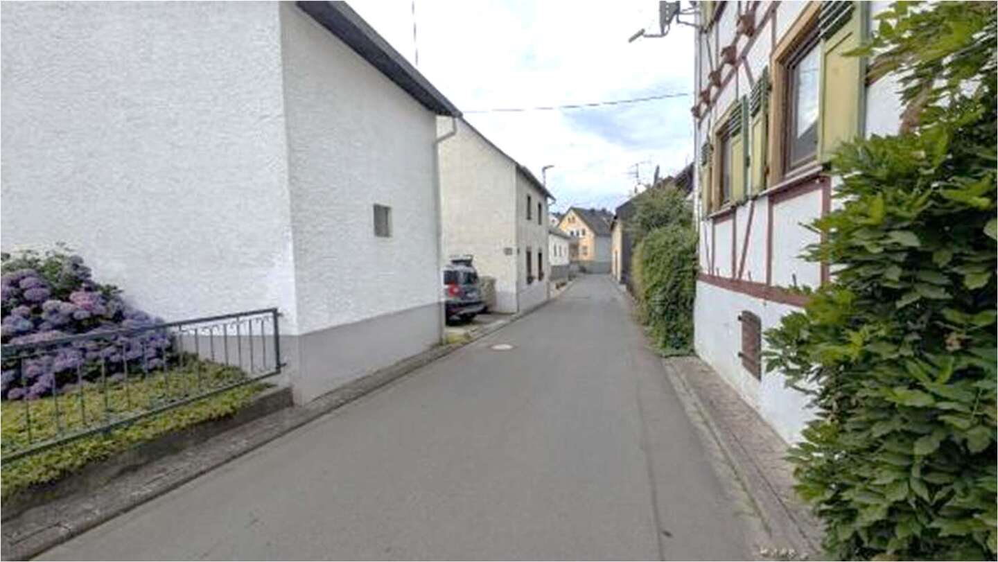 Mehrfamilienhaus in Hömberg - Bild 3