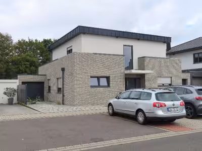 Garage, Einfamilienhaus, Wohnhaus mit 2 PKW-Garagen in Schubertstraße 23, 52382 Niederzier, Ellen - Bild 6