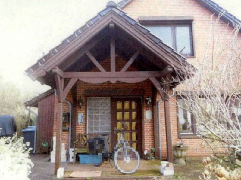 Zweifamilienhaus mit Doppelgarage in Hanerau-Hademarschen - Bild 3