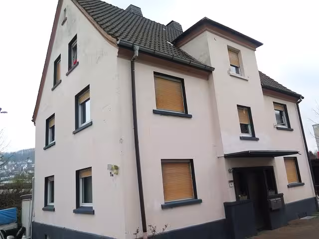 Zweifamilienhaus, Garage in Plettenberg - Bild 1