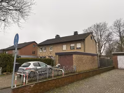 Garage, Doppelhaushälfte in Overdinkelstr. 49, 48599 Gronau - Bild 1