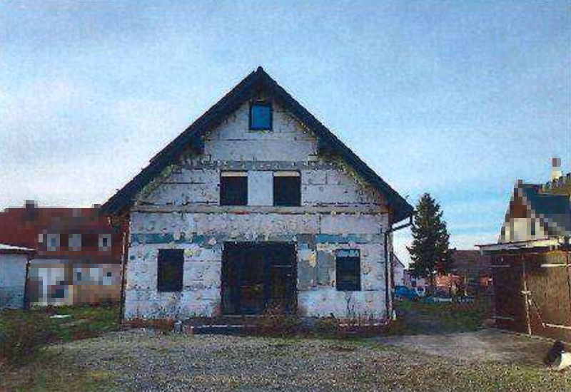 Wohnhaus und angrenzend Einfamilienhaus mit Nebengebäuden in Gutenborn - Bild 3