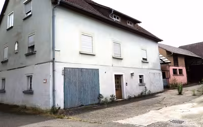 Ehem. landwirtschaftliches Anwesen mit Waldfläche/Grünland in Alleestraße 17, 74214 Schöntal OT Marlach - Bild 1