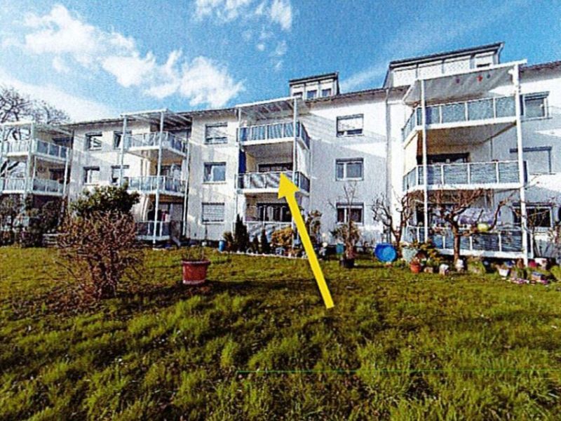 2-Zimmer-Wohnung und Reihenfertiggarage in Salach - Bild 1