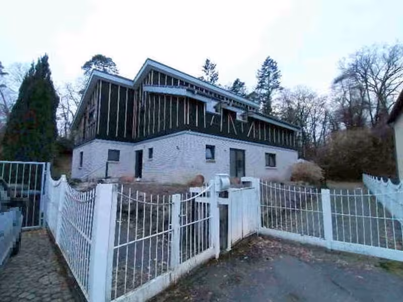 Einfamilienhaus (Rohbauzustand) in Leimen - Bild 1