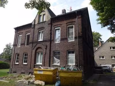 Garage, Mehrfamilienhaus, 2 Mehrfamilienhäuser und ein Garagengebäude in Grenzweg 48, 48 a, 44623 Herne, Mitte - Bild 2