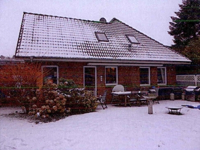 Wohnhaus mit Carport und 2 Gartenhütten in Meiereistraße 15, 25593 Reher - Bild 2