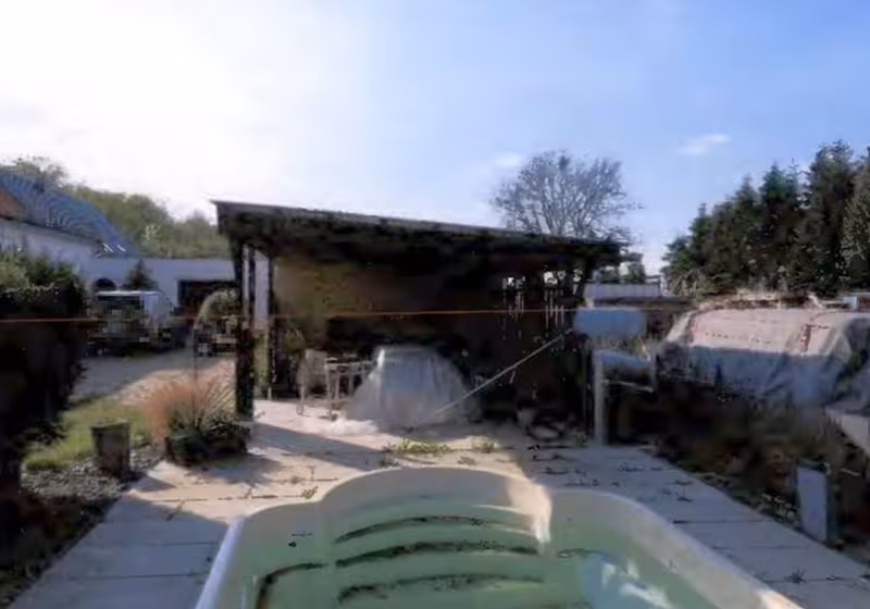 Wohnhaus mit Garagengebäuden in Wilhelmsburg - Bild 1