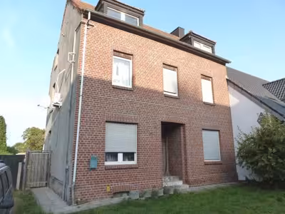 Mehrfamilienhaus, Garage, Schuppen in Leutherheide 58, 41334 Nettetal, Breyell - Bild 1