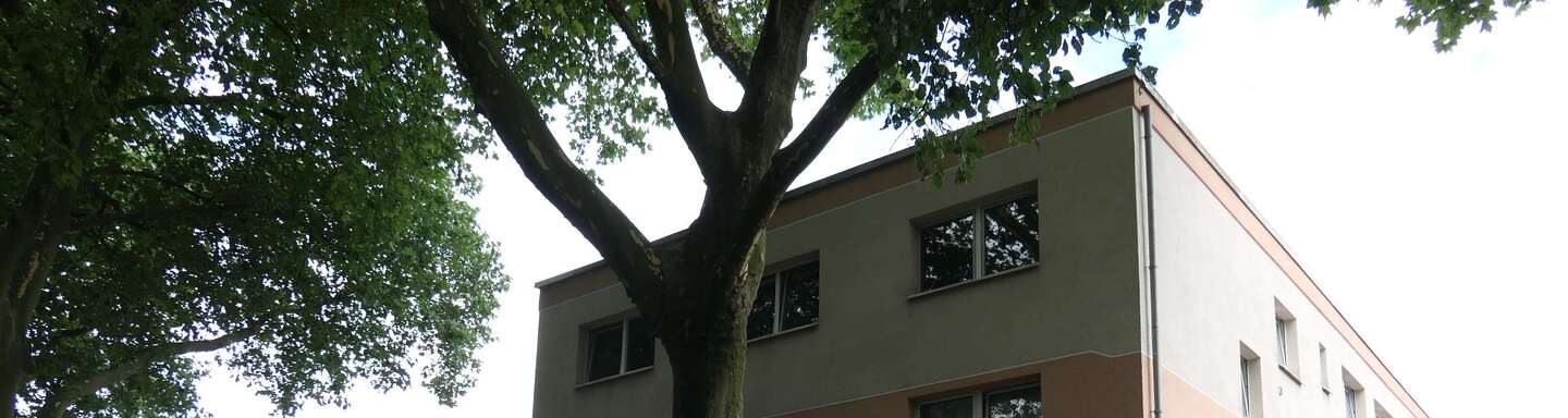 Mehrfamilienhaus, Kfz-Stellplatz, Gewerbeeinheit (z.B. Laden, Büro), Garage in Herne - Bild 2