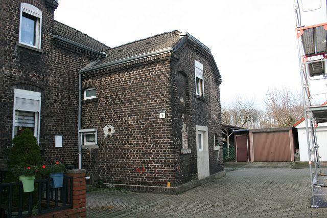 Einfamilienhaus, unbebautes Grundstück (1/2 Miteigentumsanteil) in Essen - Bild 4