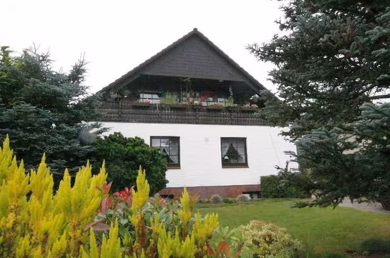 Einfamilienhaus (zur Zeit genutzt als Zweifamilienhaus) in Trittau - Bild 2