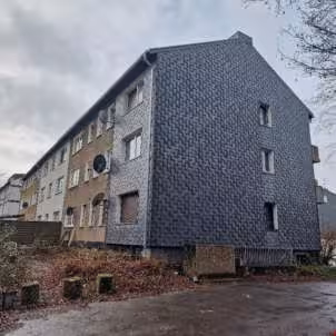 Wohn-/Geschäftshaus, mit 4 Wohnungen und 2 Büroeinheiten, 2 Garagen (innenliegend) in Mülheim an der Ruhr - Bild 1
