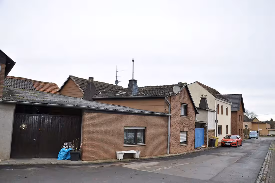 Zweifamilienhaus, Garage in Zülpich - Bild 1