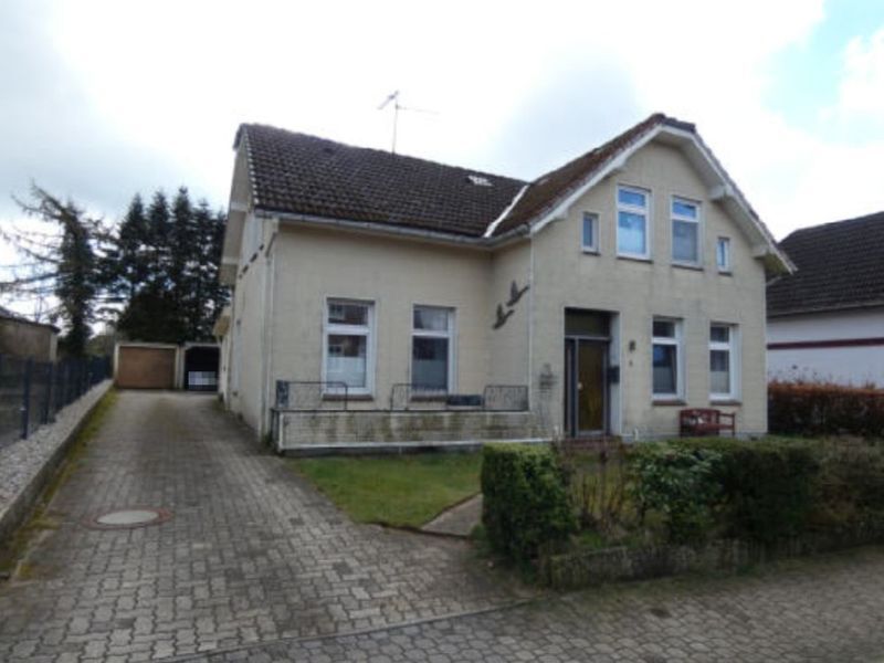 Einfamilienhaus nebst Garage und Carport in Albersdorf - Bild 4