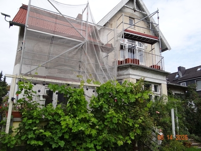 Wohnhaus mit Nebengebäude in Elbstraße 23, 22880 Wedel - Bild 1