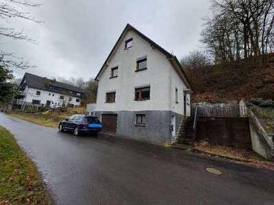 Zweifamilienhaus, Garage, unbebautes Grundstück in Dehlenbach 24, 53937 Schleiden, Nierfeld - Bild 1
