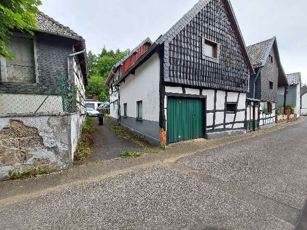 Garage, Einfamilienhaus in Hellenthal - Bild 4