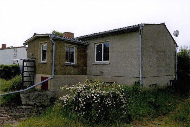 Einfamilienhaus mit Nebengebäuden in Ziegendorf - Bild 2