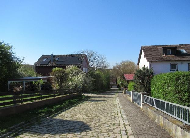 Wohnhaus, Garage in Igensdorf - Bild 4
