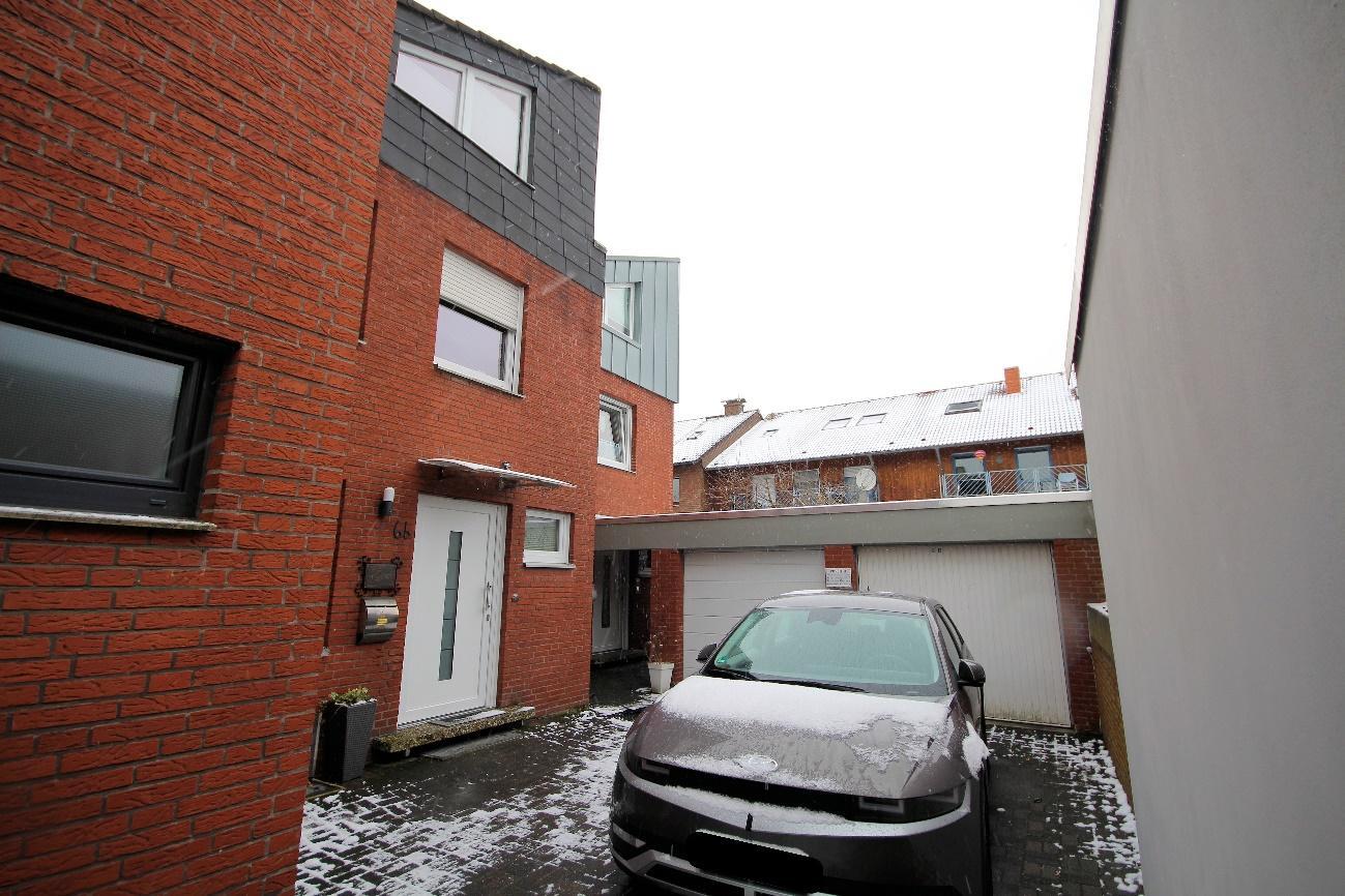 Garage, Eigentumswohnung (ab 5 Zimmer), Reihenmittelhaus mit als Wohnungseigentum in Haltern am See - Bild 1