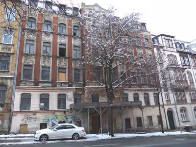 Mehrfamilienhaus in Martin-Luther-Straße 16, 08525 Plauen - Bild 1