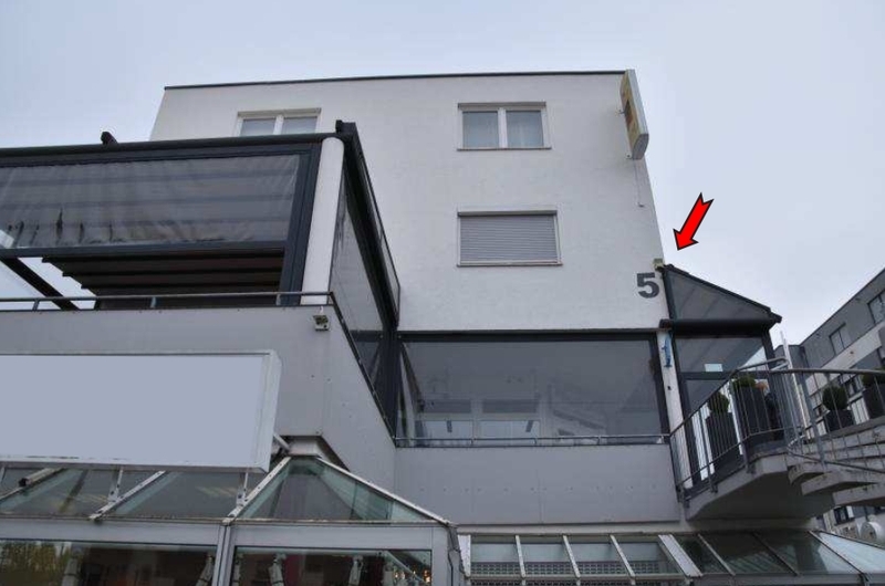 Gastronomiefläche mit Außenterrasse und 3 Tiefgaragenstellplätze in Leonberg - Bild 2