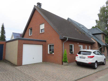 Garage, Einfamilienhaus, Doppelhaushälfte in Erkelenz - Bild 1