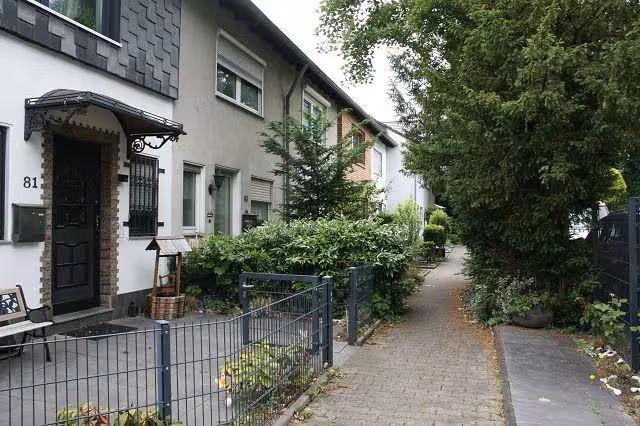 unbebautes Grundstück, Garage, Reihenhaus, Miteigentumsanteile an unbebauten Grundstücken in Essen - Bild 1