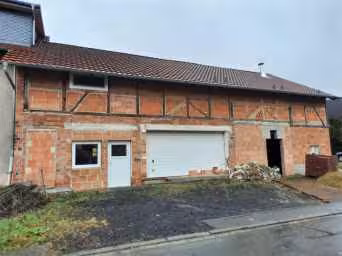 Wohngebäude und Gewerberäume in Röhrda - Bild 1