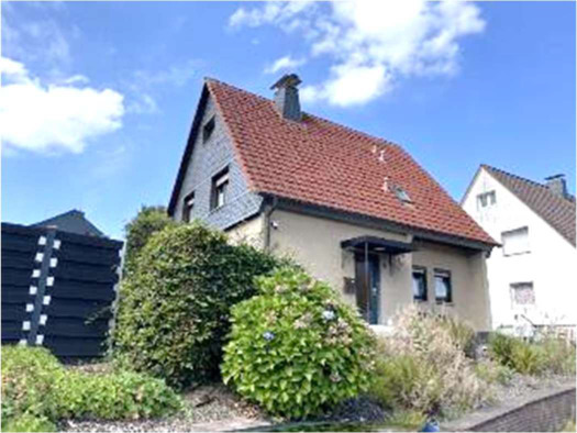Einfamilienhaus, mit Einliegerwohnung und Pkw-Garage in Wermelskirchen - Bild 2