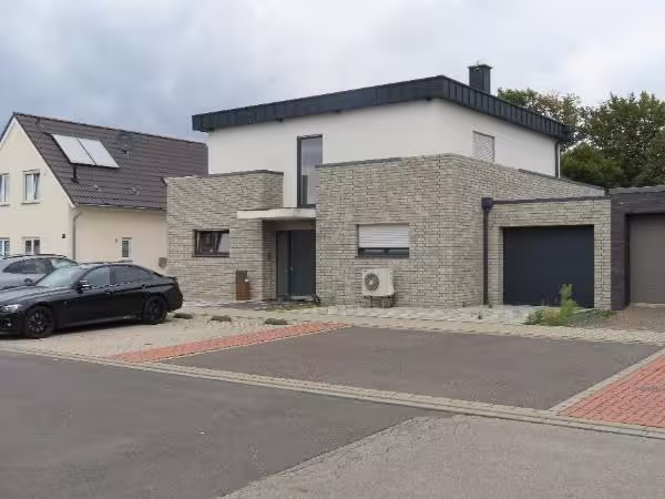 Garage, Einfamilienhaus, Wohnhaus mit 2 PKW-Garagen in Niederzier - Bild 3