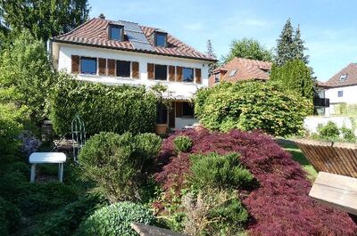 Einfamilienhaus mit Garagen in Brechdarrweg 13, 74613 Öhringen - Bild 1
