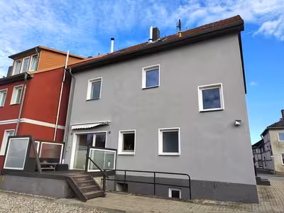 Mehrfamilienhaus mit Nebengebäude in Bülower Straße 46, 19217 Rehna - Bild 2