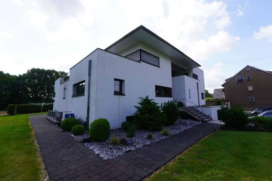 Zweifamilienhaus, Garage, 3 Garagen im Kellergeschoss in Bergkamen - Bild 3