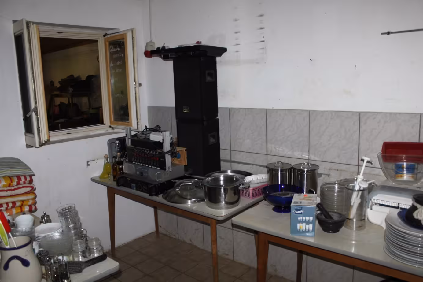 Aufgelassene Gaststätte mit Wohnung im Untergeschoss in Windorf - Bild 2